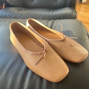 Everlane Classic Tan Loafers